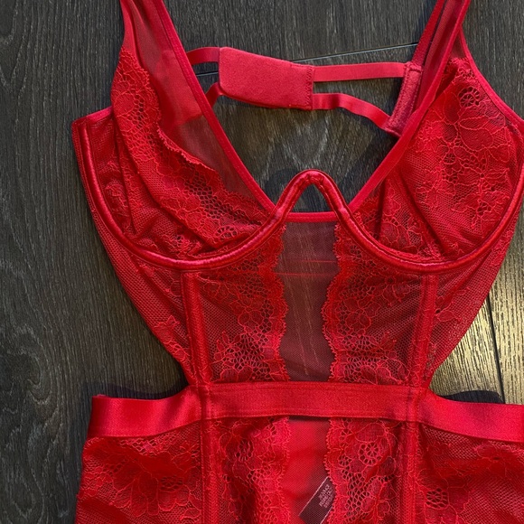 Victoria Secret VERY SEXY Chantilly Lace Corset - Picture 7 of 8